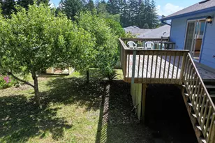 860 Jodee Ln, Brookings, OR 97415 - Photo 36