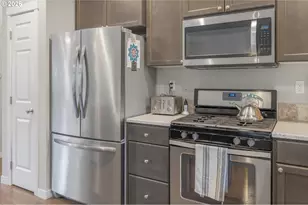 349 Irving Rd, Eugene, OR 97404 - Photo 10