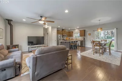 349 Irving Rd, Eugene, OR 97404 - Photo 6