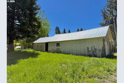 320 Bonanza St, Sumpter, OR 97877 - Photo 6
