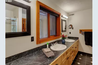 23900 Territorial Hwy, Monroe, OR 97456 - Photo 20