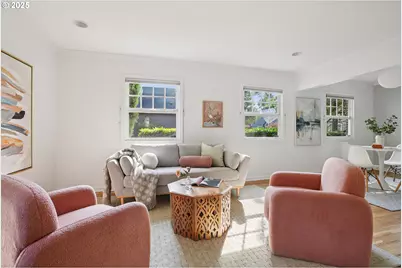 2555 NW Savier St #2, Portland, OR 97210 - Photo 4