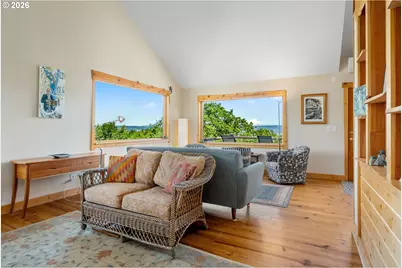 7450 Seven Mile Hill Rd, Mosier, OR 97040 - Photo 16