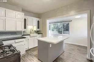 2526 E 34th St, Vancouver, WA 98663 - Photo 14
