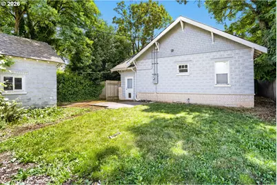2526 E 34th St, Vancouver, WA 98663 - Photo 4