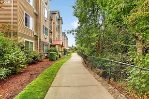 695 NW Falling Waters Ln, Portland, OR 97229 - Photo 12