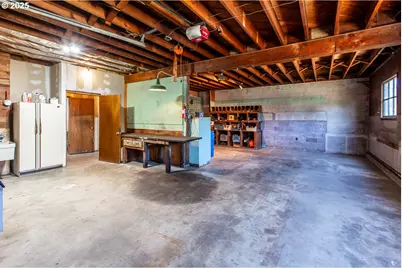 47597 Highway 58, Oakridge, OR 97463 - Photo 10