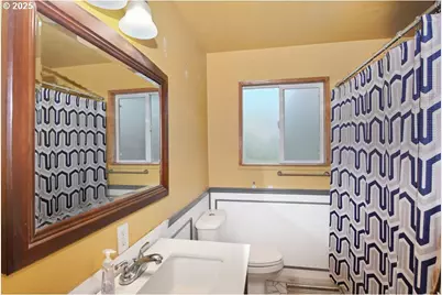 2245 36th Ave, Longview, WA 98632 - Photo 18