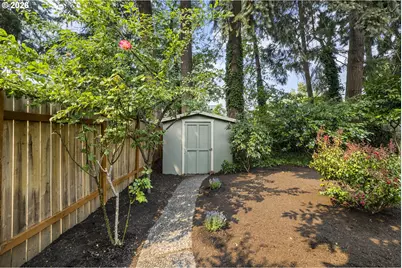 11587 SW Sheffield Cir, Portland, OR 97223 - Photo 34