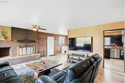 1100 W 2nd St, Arlington, OR 97812 - Photo 2