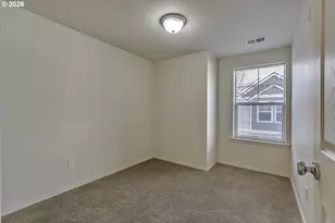 1094 NE Perl Way, Hillsboro, OR 97006 - Photo 14