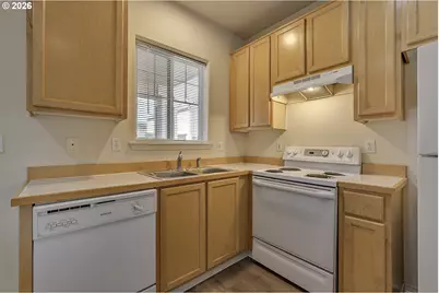 1094 NE Perl Way, Hillsboro, OR 97006 - Photo 6