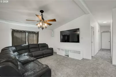 513 Rose Ave, Vernonia, OR 97064 - Photo 4