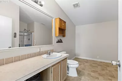 337 Monte Dr, Roseburg, OR 97471 - Photo 24