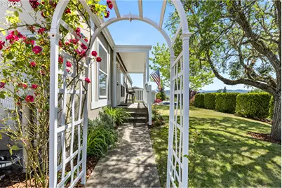 337 Monte Dr, Roseburg, OR 97471 - Photo 6