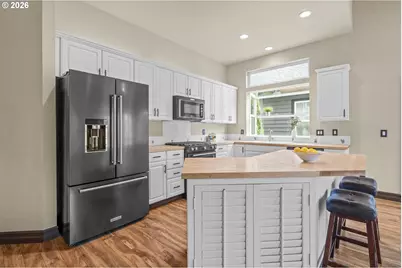 514 Creekside Dr, Salem, OR 97306 - Photo 6