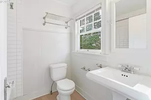 1825 NE 53rd Ave, Portland, OR 97213 - Photo 24