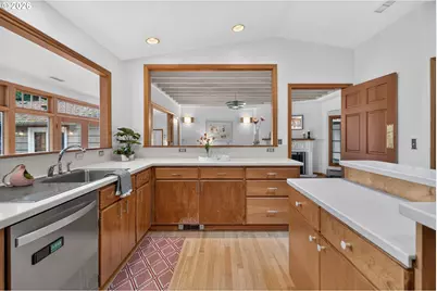 199 Pine Valley Rd, Lake Oswego, OR 97034 - Photo 16