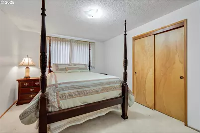 864 NE Fleming Ave, Gresham, OR 97030 - Photo 14