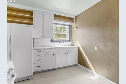 117 Ash Ave, Wood Village, OR 97060 - Photo 4