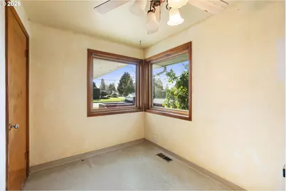 894 Meadowlawn Dr SE, Salem, OR 97317 - Photo 20