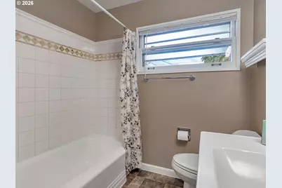 4720 SW Larch Dr, Beaverton, OR 97005 - Photo 12
