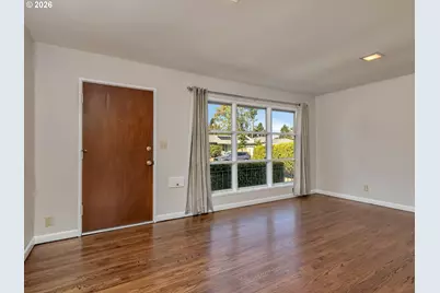 4720 SW Larch Dr, Beaverton, OR 97005 - Photo 6