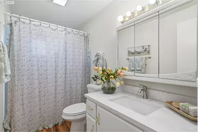 4490 NW Quinault Ct, Portland, OR 97229 - Photo 32