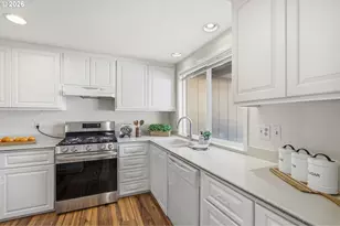 4490 NW Quinault Ct, Portland, OR 97229 - Photo 10