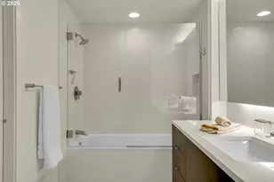 937 NW Glisan St, Portland, OR 97209 - Photo 24