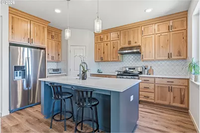 134 E Joyce Ct, La Center, WA 98629 - Photo 8