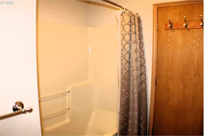7503 N Myrtle Rd, Myrtle Creek, OR 97457 - Photo 8