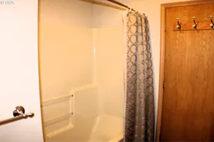 7503 N Myrtle Rd, Myrtle Creek, OR 97457 - Photo 8