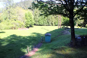 7503 N Myrtle Rd, Myrtle Creek, OR 97457 - Photo 20