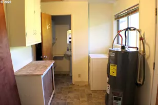 7503 N Myrtle Rd, Myrtle Creek, OR 97457 - Photo 38