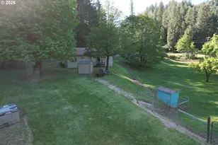 7503 N Myrtle Rd, Myrtle Creek, OR 97457 - Photo 18