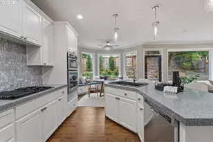 5825 Ridgetop Ct, Lake Oswego, OR 97035 - Photo 26