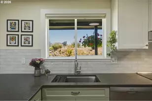 35050 Riverside Dr SW, Albany, OR 97321 - Photo 12