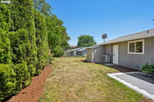 11811 SE Cora St, Portland, OR 97266 - Photo 40
