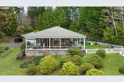 93883 Makai Ln, North Bend, OR 97459 - Photo 10