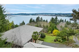 93883 Makai Ln, North Bend, OR 97459 - Photo 8