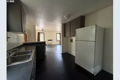 420 SW 4th Ave, Myrtle Creek, OR 97457 - Photo 12