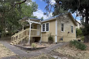 420 SW 4th Ave, Myrtle Creek, OR 97457 - Photo 1