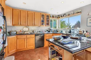 325 W Niagara Ave, Astoria, OR 97103 - Photo 6