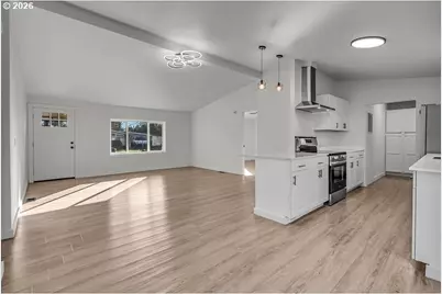 1477 June Way, Woodburn, OR 97071 - Photo 10