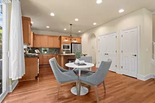 4678 NW Oxbridge Dr, Portland, OR 97229 - Photo 10