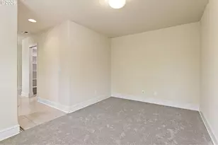 4678 NW Oxbridge Dr, Portland, OR 97229 - Photo 34