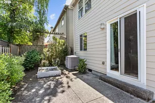 4678 NW Oxbridge Dr, Portland, OR 97229 - Photo 42