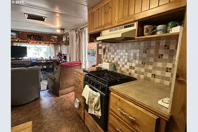 151 Outer Dr, Florence, OR 97439 - Photo 20