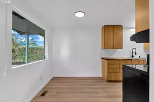 398 21st St, Salem, OR 97301 - Photo 8